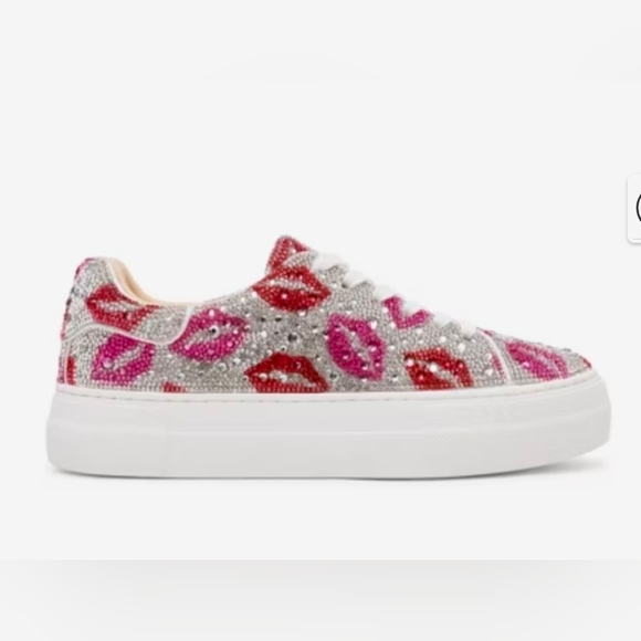❤️🔹️Betsey Johnson 🔹️ Sidny Platform Sneaker Glitter Multi  Lip Sneakers - Picture 2 of 7